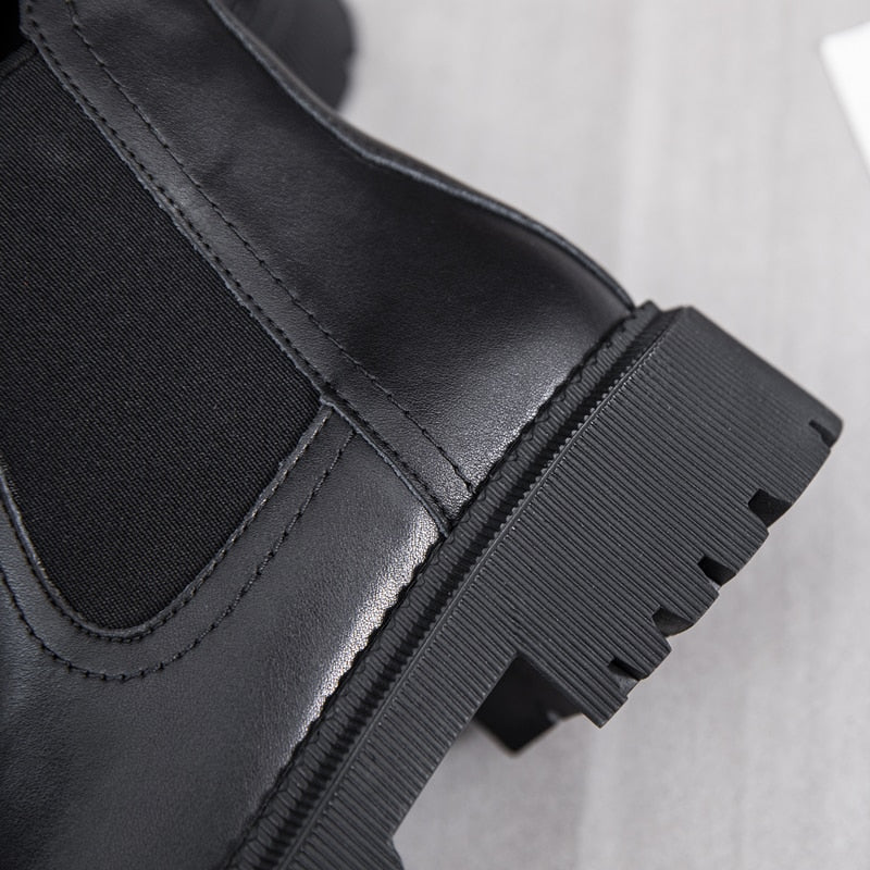 Women's Chelsea Boots Genuine Leather Winter Fashion Ankle Boots Retro Martin Boots