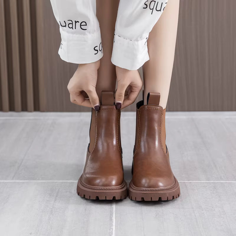 Women's Chelsea Boots Genuine Leather Winter Fashion Ankle Boots Retro Martin Boots