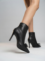 Bow Design Slim Pointed toe Chelsea Boots Women Black White Real Leather Thin High Heel Anakle Boots Sexy Brand Boots Woman